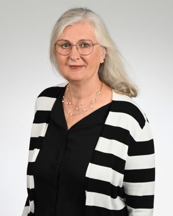 Deborah Riek-Hölters