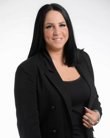 Stefanie Huth, Zentrale/Empfang